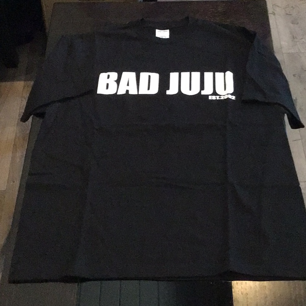 T-shirts,brand,bad juju,size extra large color is black and white
